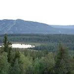 Vakantiehuis Erae, Kahden Makuuhuoneen Kelomoekki, Lukuisten Polkujen, Polkupyoeraereitin Sekae Kalaisan Tunturilammen Vieressae Syöte