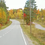 Erae, Kahden Makuuhuoneen Kelomoekki, Lukuisten Polkujen, Polkupyoeraereitin Sekae Kalaisan Tunturilammen Vieressae Vakantiehuis