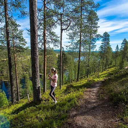 Erae 26, Kahden Makuuhuoneen Kelomoekki Syoetteellae Valaistun Ladun Vieressae 度假居