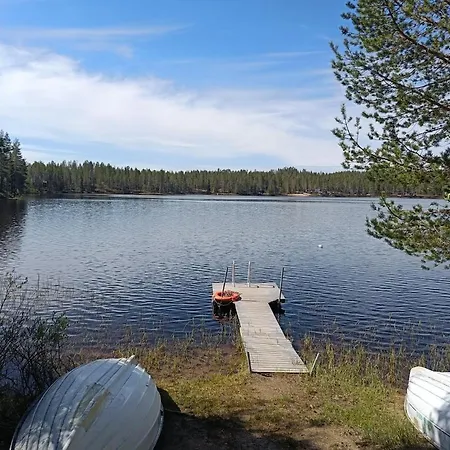 Vakantiehuis Erae, Kahden Makuuhuoneen Kelomoekki, Lukuisten Polkujen, Polkupyoeraereitin Sekae Kalaisan Tunturilammen Vieressae Syöte