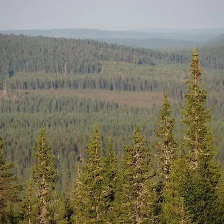 Erae 26, Kahden Makuuhuoneen Kelomoekki Syoetteellae Valaistun Ladun Vieressae 度假居 索特