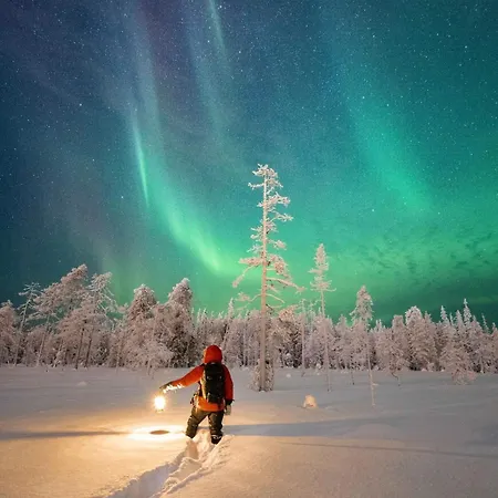 Erae 26, Kahden Makuuhuoneen Kelomoekki Syoetteellae Valaistun Ladun Vieressae